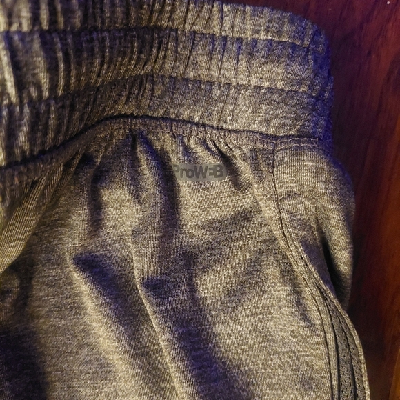 Bundle of Spyder boys/Men's joggers - Picture 10 of 16